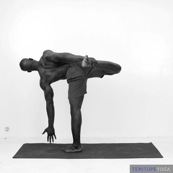 Half Moon Pose, variation